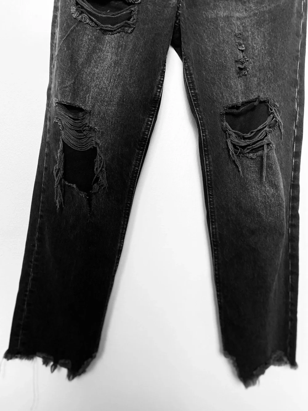 We The Free Twenty - Five  Black Ripped  Jeans Sz 25